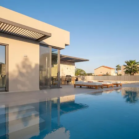 Athina Luxury Villa, With Pool & Walk To The Beach, By Thinkvilla Villa *