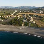 Athina Luxury Villa, With Pool & Walk To The Beach, By Thinkvilla Villa