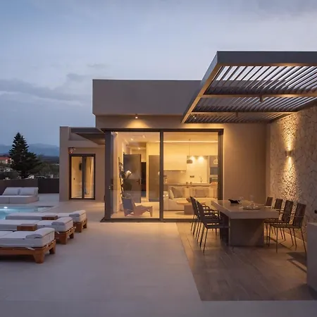 Athina Luxury Villa, With Pool & Walk To The Beach, By Thinkvilla * La Canée