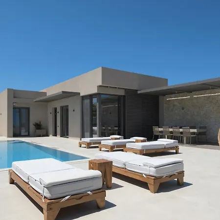Athina Luxury Villa, With Pool & Walk To The Beach, By Thinkvilla Villa *
